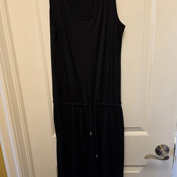 Miik - Red, Pink, Blk & Blk Dot Sleeveless Bamboo Mini Dresses With Pockets - Picture 7 of 13